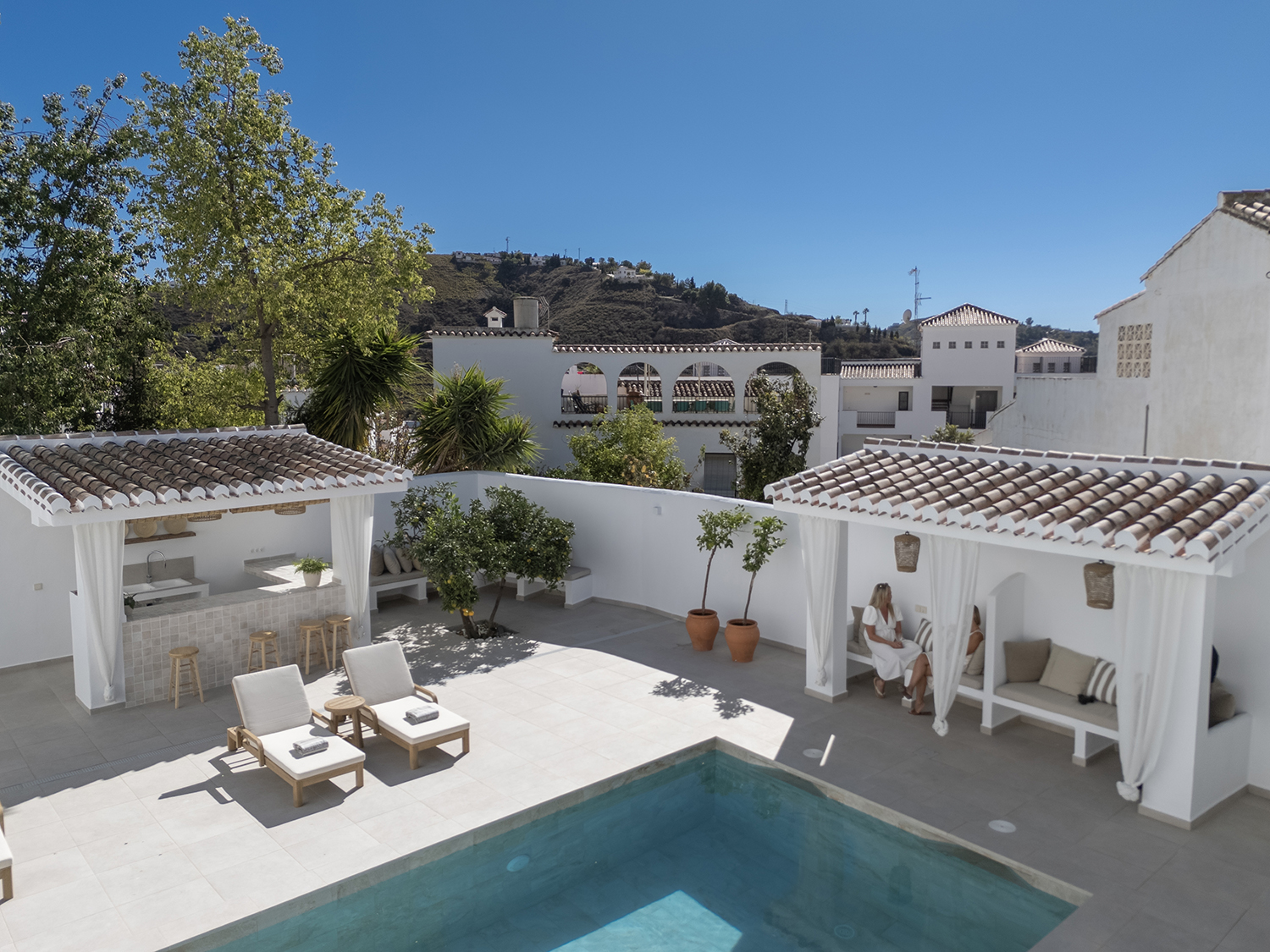 Pool view 01