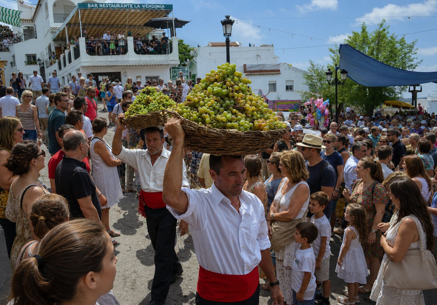 Cómpeta's Noche del Vino festival.